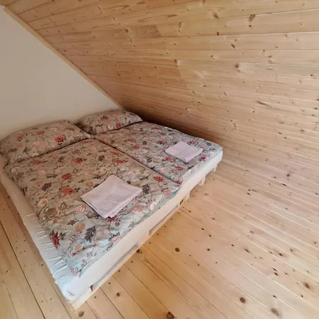 Holiday home Se Saunou A Vinny Sklep Zivjeli