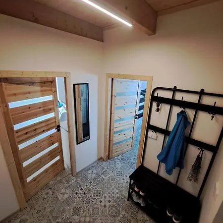 Se Saunou A Vinny Sklep Zivjeli Holiday home