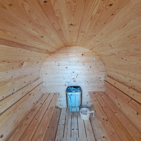 Holiday home Se Saunou A Vinny Sklep Zivjeli