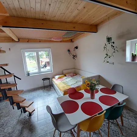Se Saunou A Vinny Sklep Zivjeli Holiday home Jevisovka