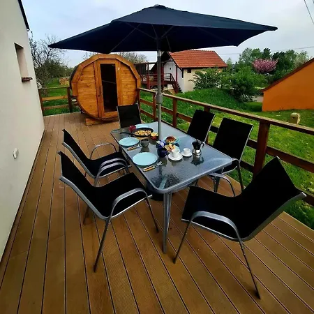 Se Saunou A Vinny Sklep Zivjeli Vakantiehuis Jevisovka